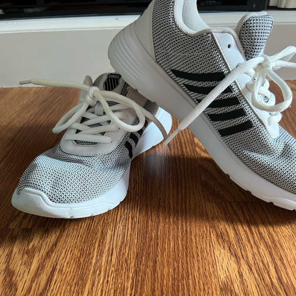 K-Swiss women size 9